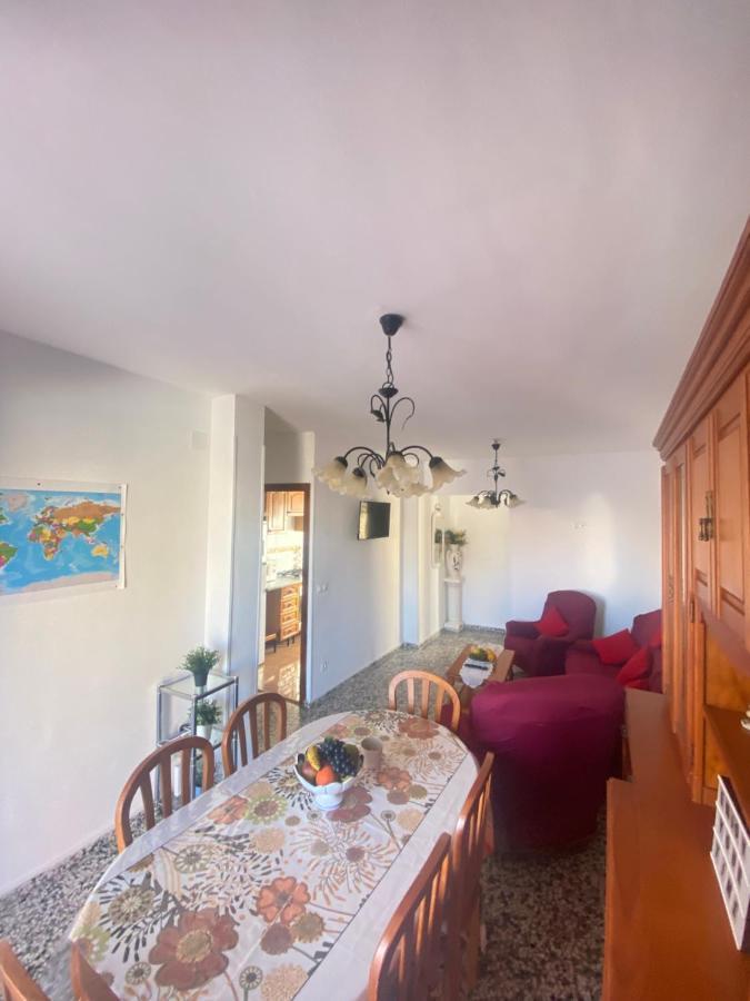 Amplio Y Céntrico Con Aparcamiento Gratuito Alrededor Fuengirola